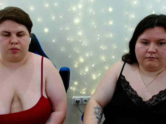 BeckyAndEllen webcam