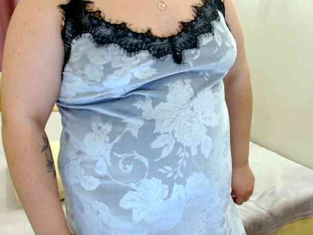 BeckyAndEllen webcam