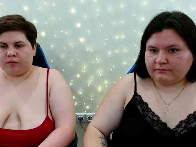BeckyAndEllen webcam