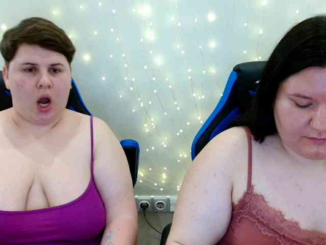 BeckyAndEllen webcam