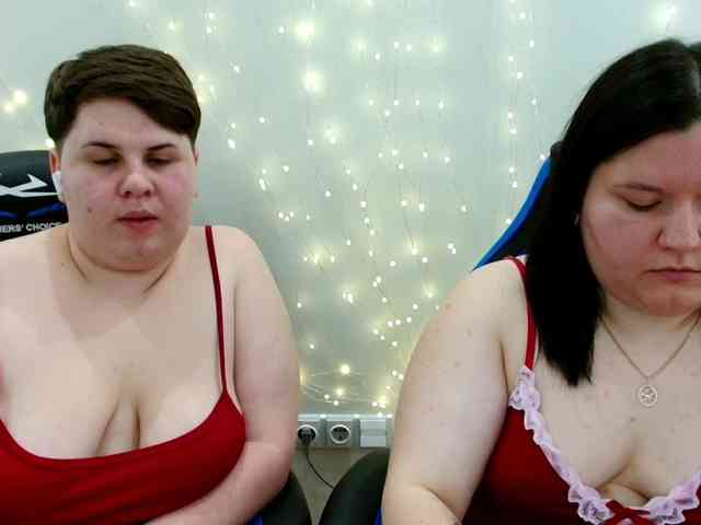 BeckyAndEllen webcam
