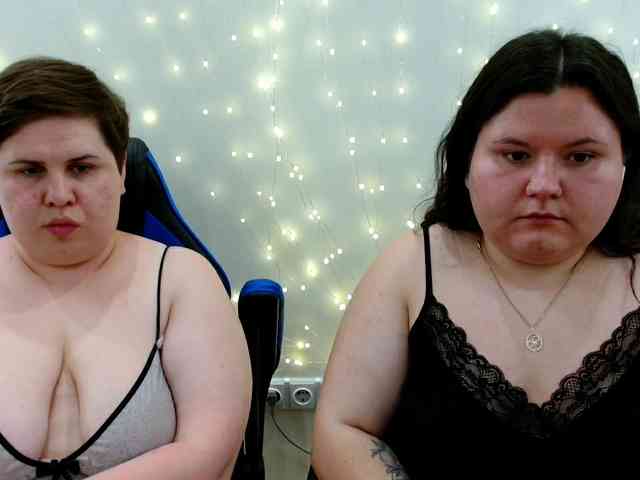 BeckyAndEllen webcam