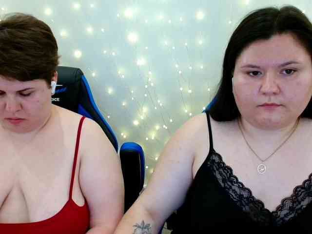 BeckyAndEllen webcam