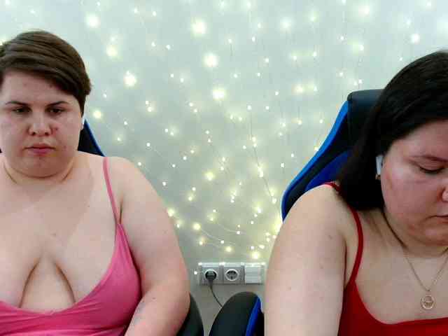 BeckyAndEllen webcam