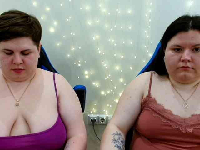 BeckyAndEllen webcam