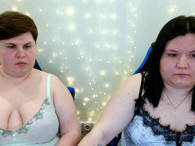 BeckyAndEllen webcam
