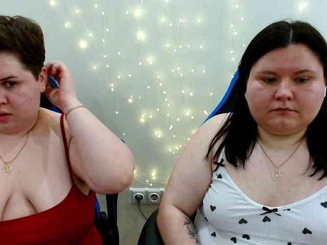 BeckyAndEllen webcam