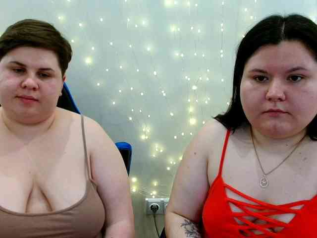 BeckyAndEllen webcam