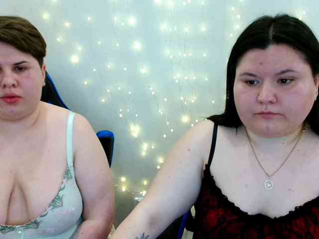 BeckyAndEllen webcam