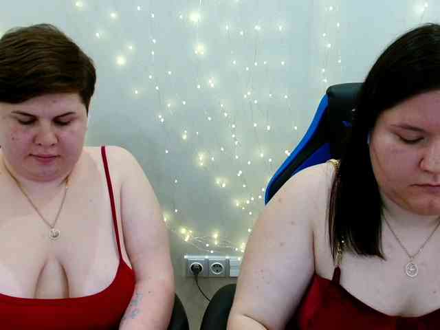 BeckyAndEllen webcam