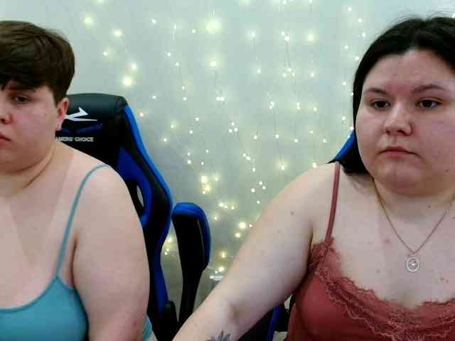 BeckyAndEllen webcam