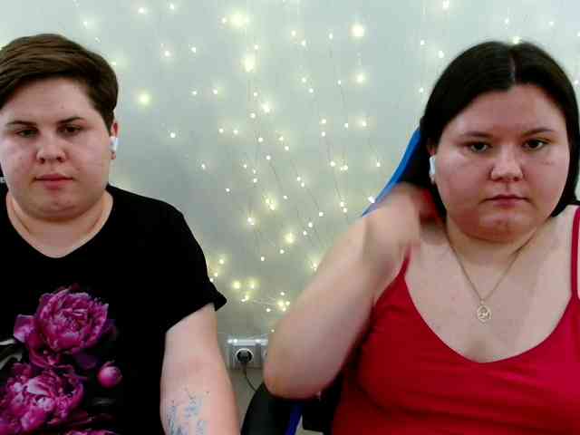 BeckyAndEllen webcam