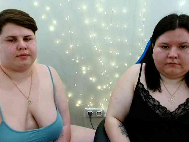 BeckyAndEllen webcam