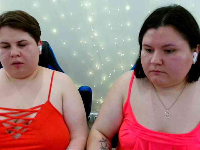 BeckyAndEllen webcam