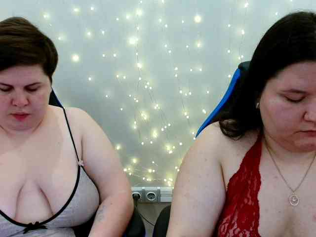 BeckyAndEllen webcam