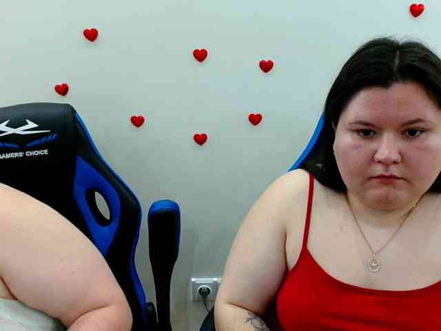 BeckyAndEllen webcam
