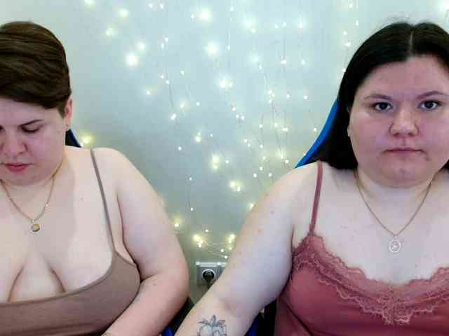 BeckyAndEllen webcam