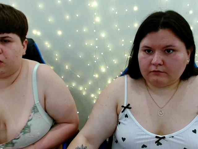 BeckyAndEllen webcam