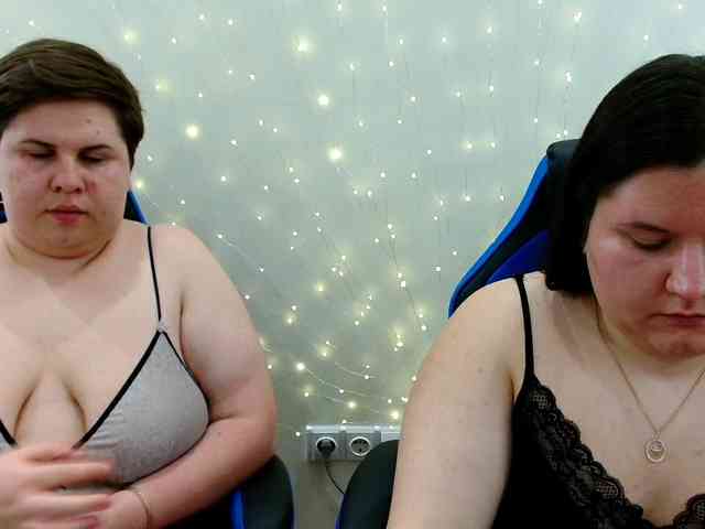 beckyandellen's live room