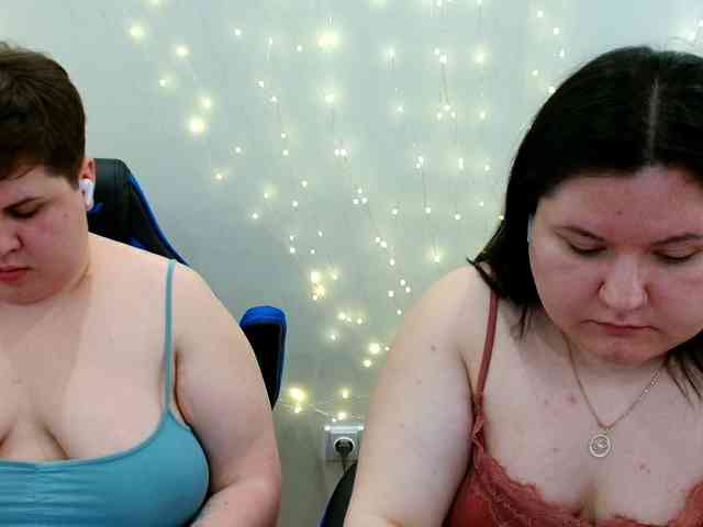BeckyAndEllen webcam