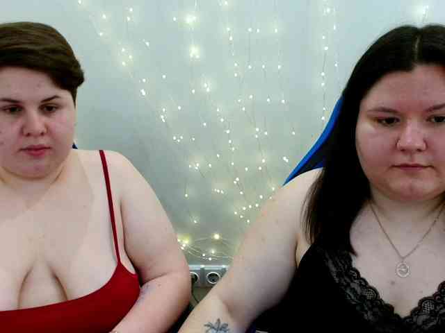 BeckyAndEllen webcam