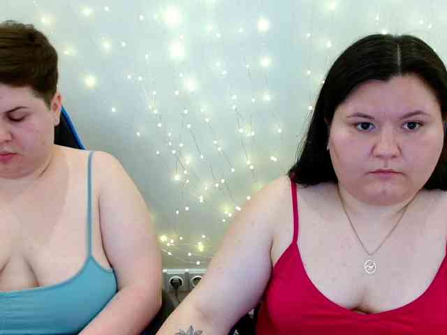 BeckyAndEllen webcam