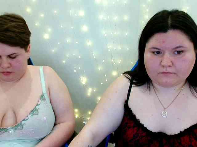 BeckyAndEllen webcam