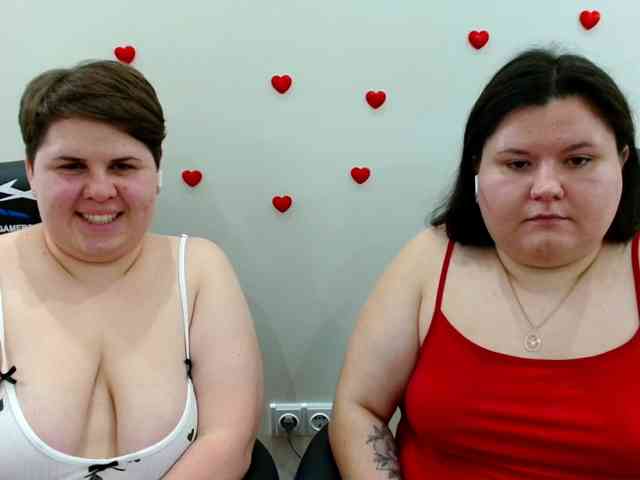 Model: BeckyAndEllen