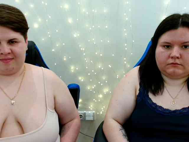 BeckyAndEllen webcam