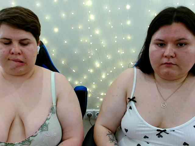 BeckyAndEllen webcam