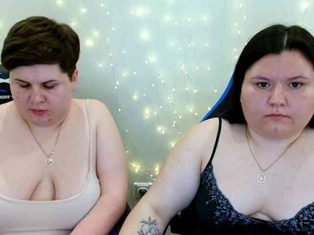 BeckyAndEllen webcam