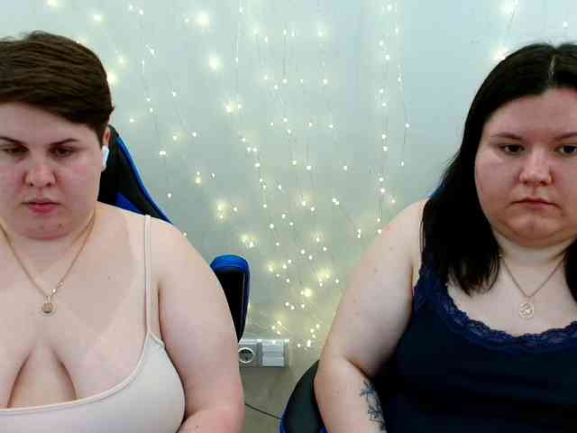 BeckyAndEllen webcam