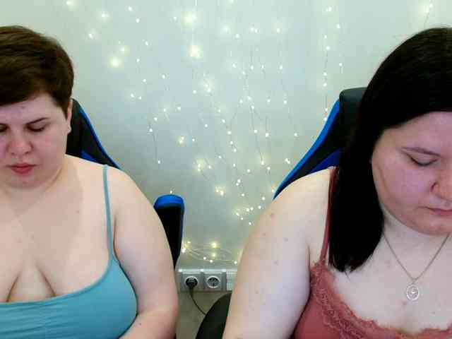BeckyAndEllen webcam