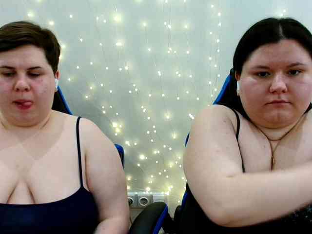 BeckyAndEllen webcam