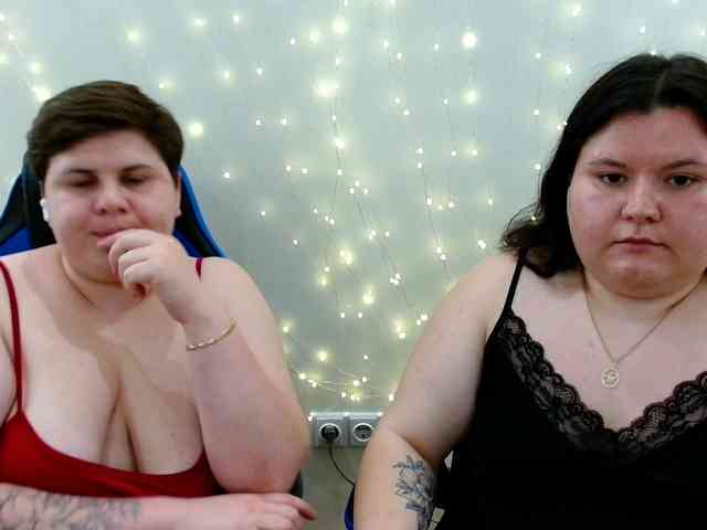 BeckyAndEllen webcam