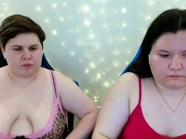 BeckyAndEllen webcam