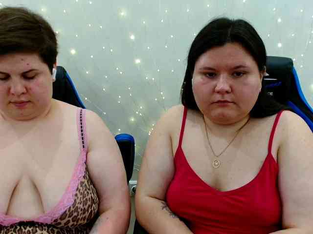BeckyAndEllen webcam