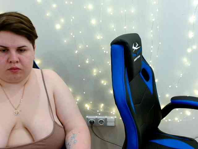 BeckyAndEllen webcam