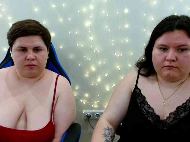 BeckyAndEllen webcam