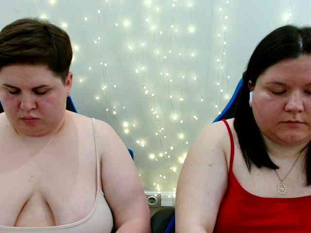 BeckyAndEllen webcam