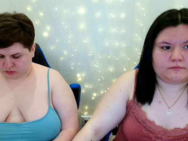 BeckyAndEllen webcam