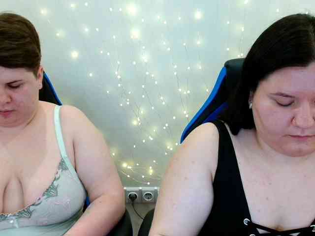 BeckyAndEllen webcam