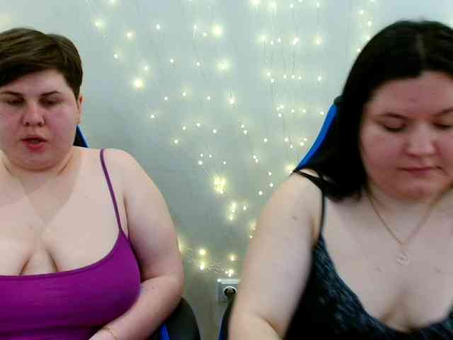 BeckyAndEllen webcam