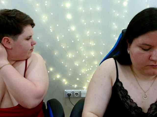 BeckyAndEllen webcam