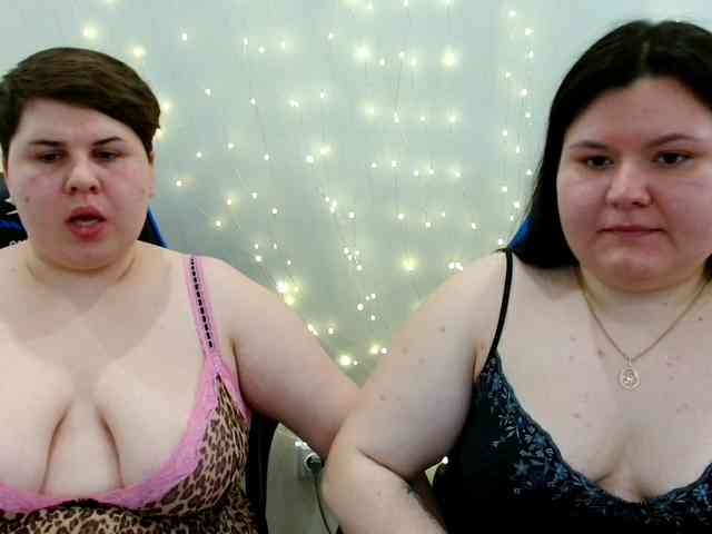 BeckyAndEllen webcam