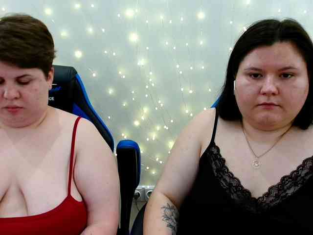 BeckyAndEllen webcam