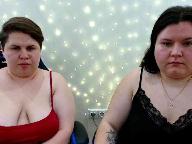 BeckyAndEllen webcam