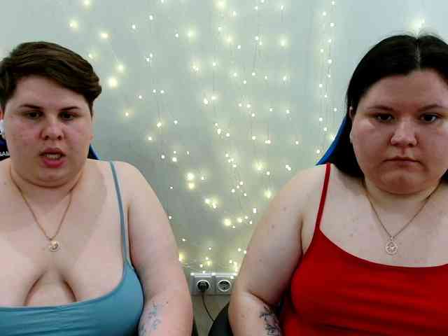 BeckyAndEllen webcam
