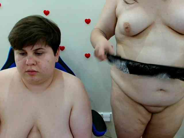 BeckyAndEllen webcam