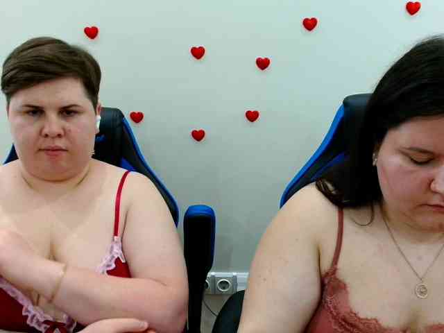 BeckyAndEllen webcam
